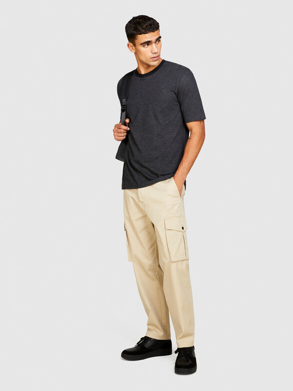 Tapered fit cargo trousers - men's cargo trousers | Sisley