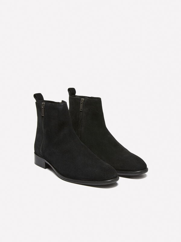 Suede ankle boots - men's shoes | Sisley