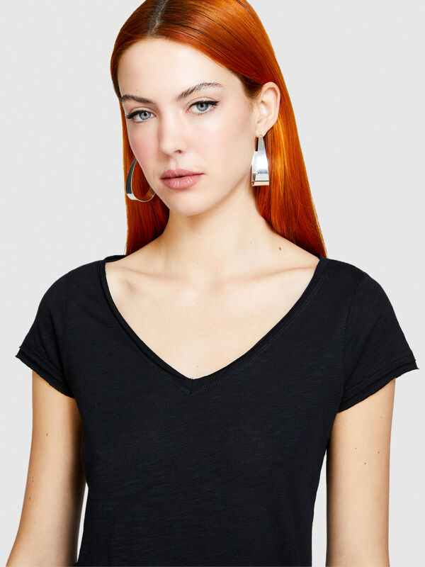 V-neck t-shirt - women's short sleeve t-shirts | Sisley