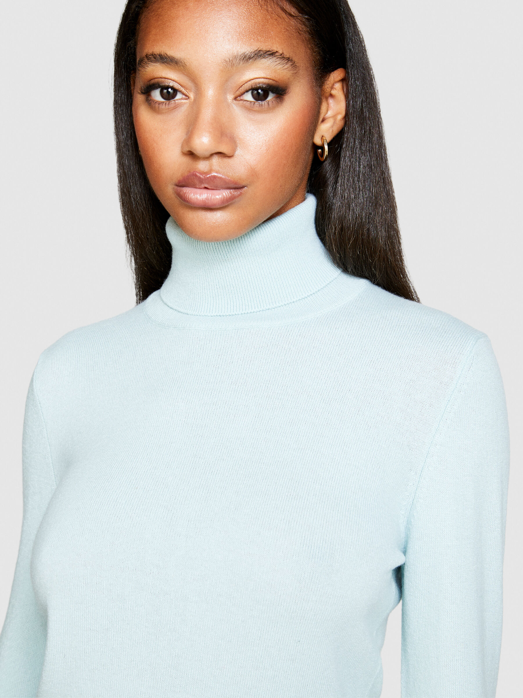 Light blue turtleneck new arrivals sweater women's