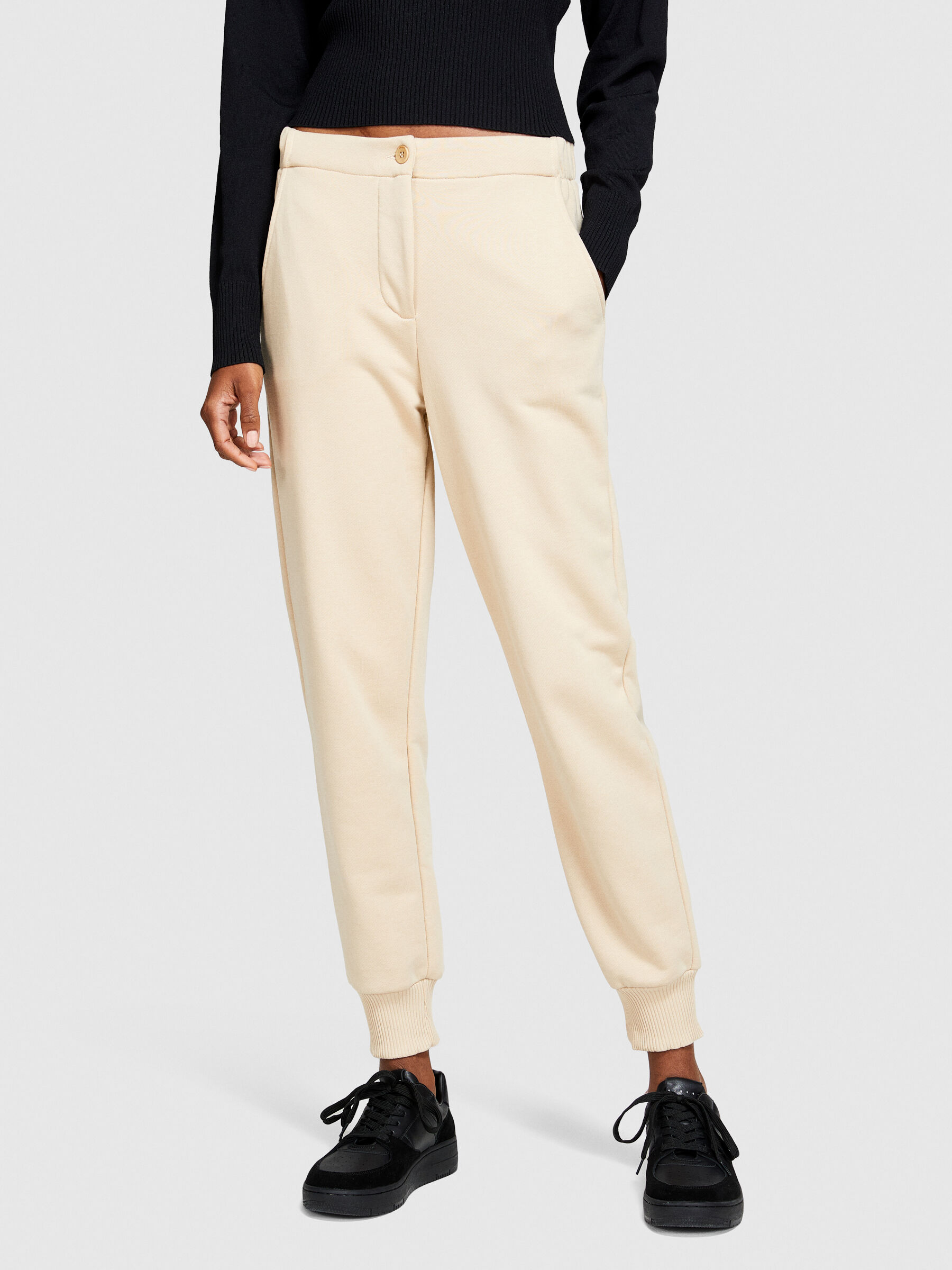 Ladies beige 2025 joggers