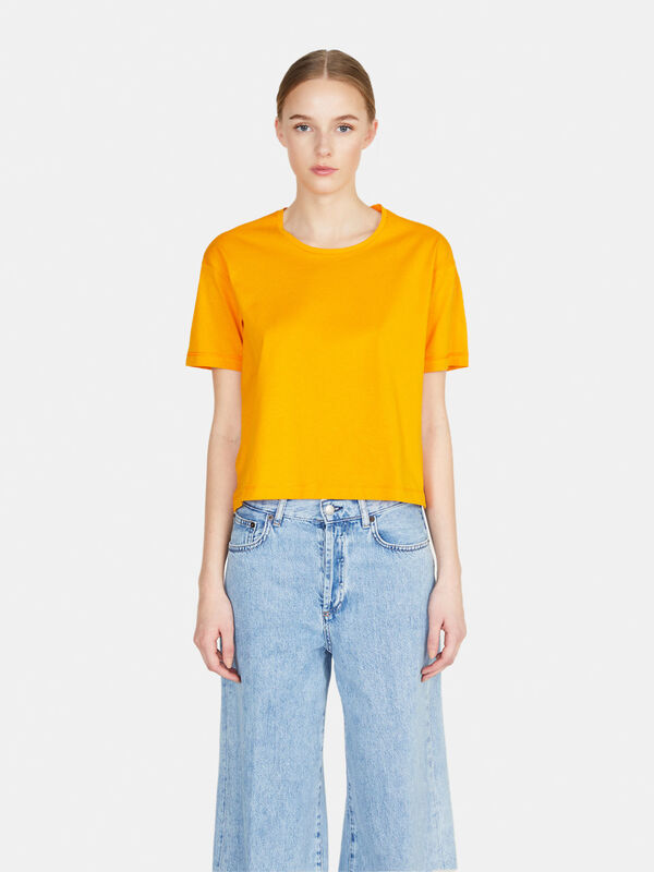 Solid colored oversized fit cropped t-shirt - women's short sleeve t-shirts | Sisley