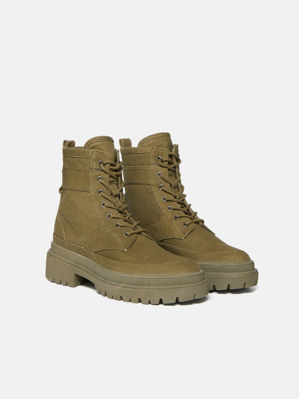 Sisley boots best sale